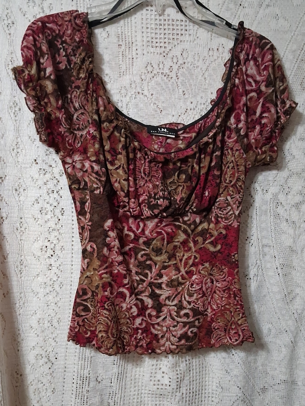 I.N. San Francisco Y2K scoop neck floral top
